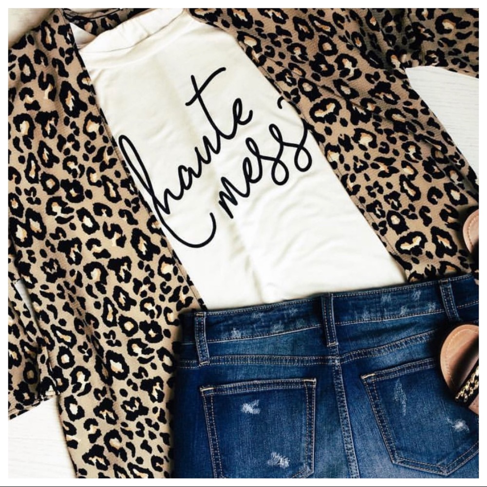Haute Mess chic graphic Tee - Picture 1 of 5